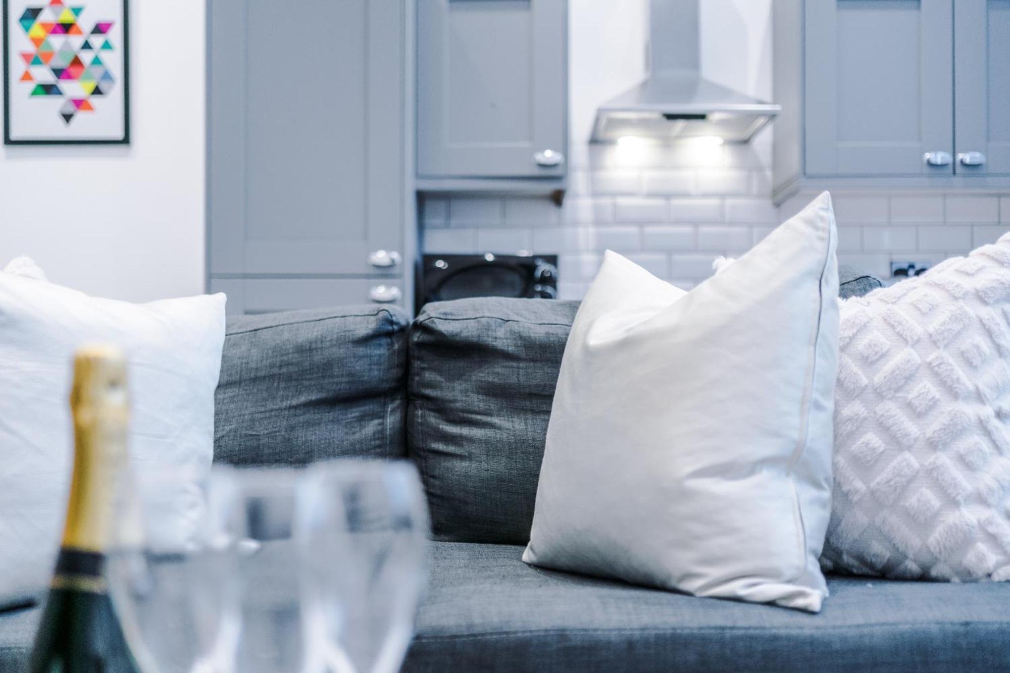 Modern 2-Bedroom Apt In The Heart Of City Centre Liverpool Buitenkant foto