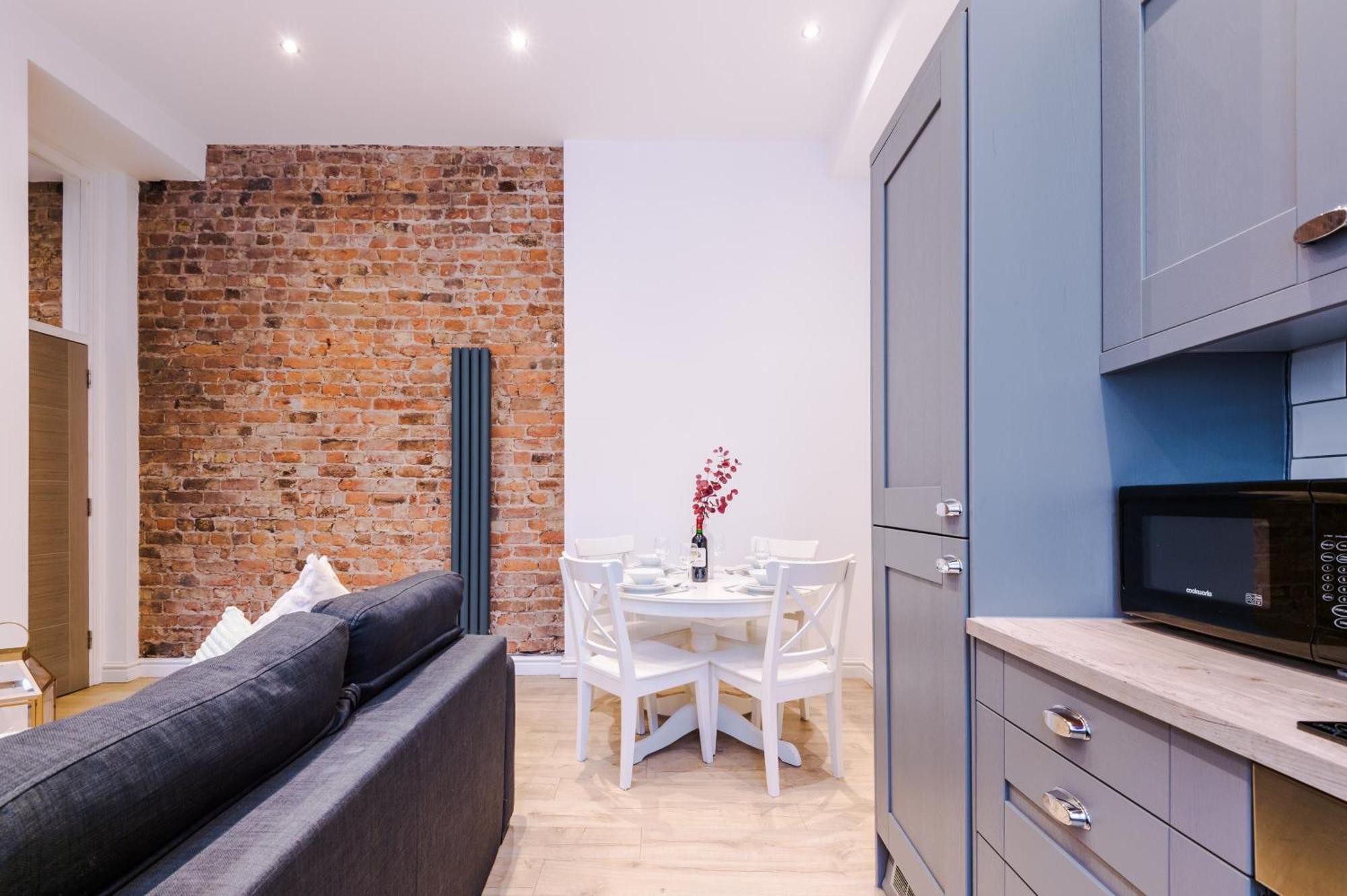Modern 2-Bedroom Apt In The Heart Of City Centre Liverpool Buitenkant foto
